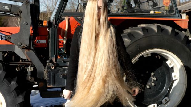 VIDEO - The Tractor
