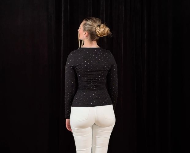 VIDEO - Braids and buns display