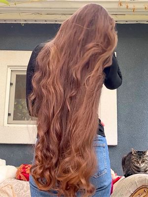 VIDEO - Katrina&#x27;s heavenly curls