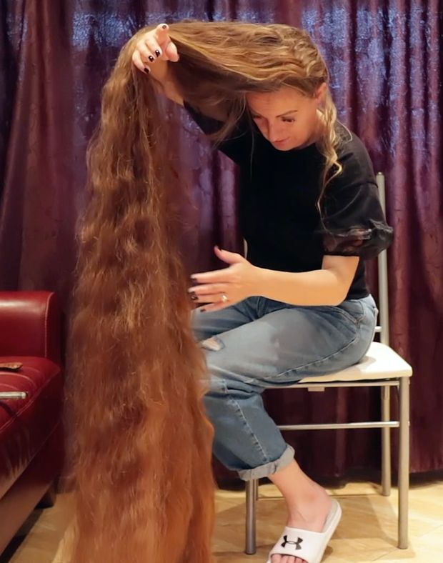 VIDEO - From a massive braid to a very massive mane