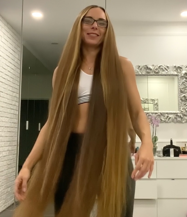 VIDEO - Mirrors and mirrors