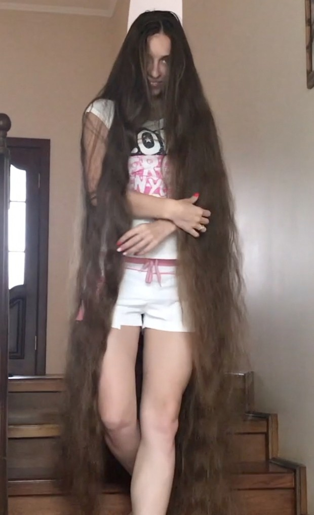 VIDEO - Hair stair