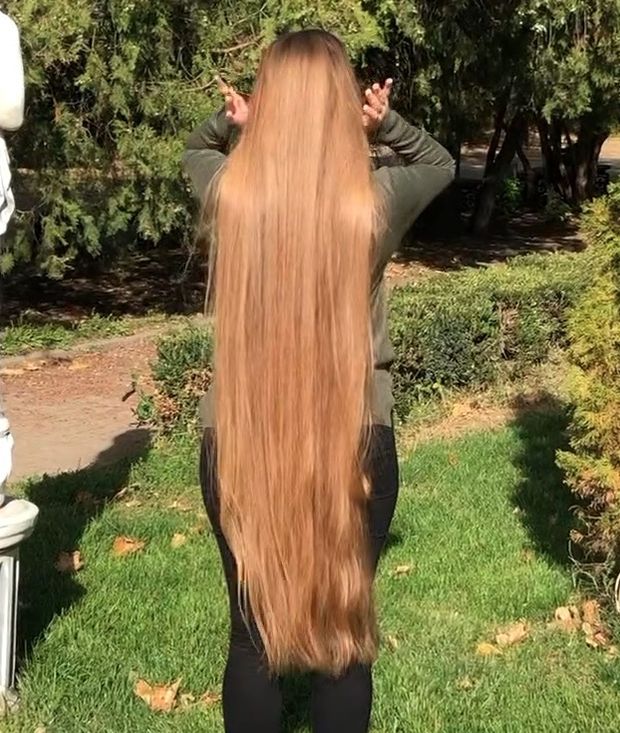 VIDEO - A Rapunzel&#x27;s sunny autumn