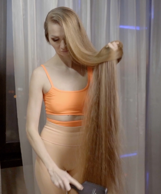 VIDEO - Super silky hair after a wash
