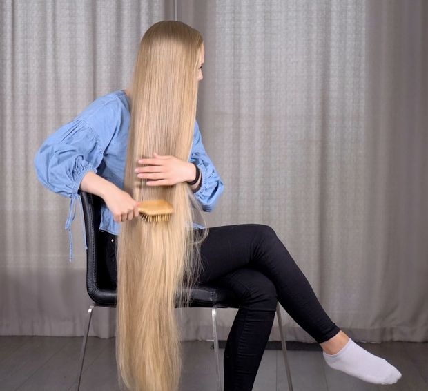 VIDEO - The perfect hair brushing