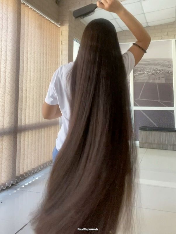 PHONE VIDEO - Insanely thick hair