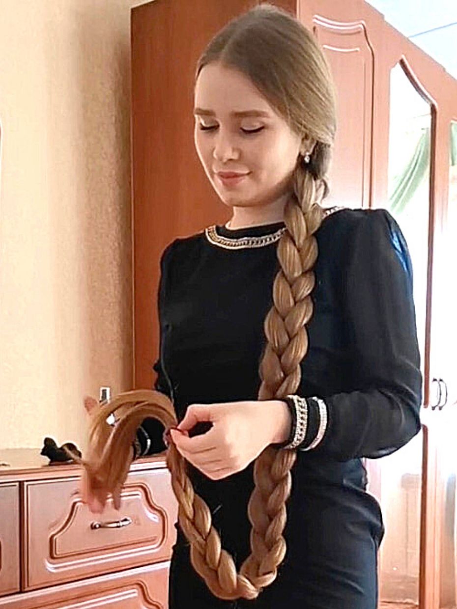 Video extremely beautiful blonde hair