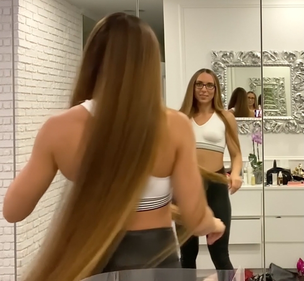 VIDEO - Mirrors and mirrors