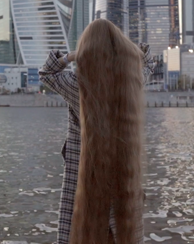 VIDEO - Rapunzel in the city