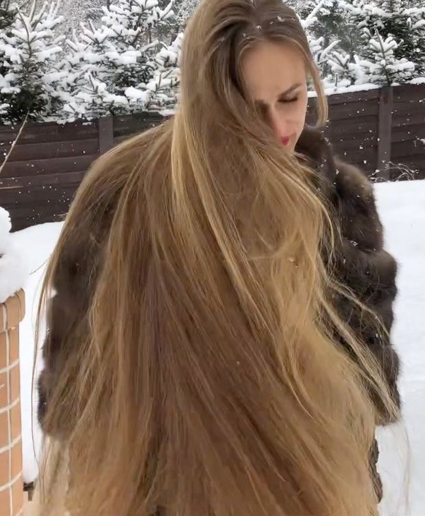 VIDEO - Rapunzel in the snow