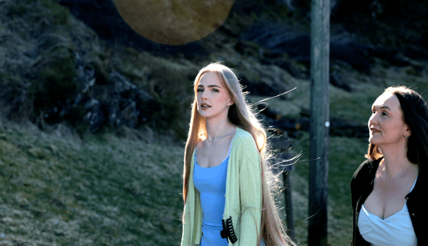 VIDEO - Rapunzel and her friend&#x27;s forest walk