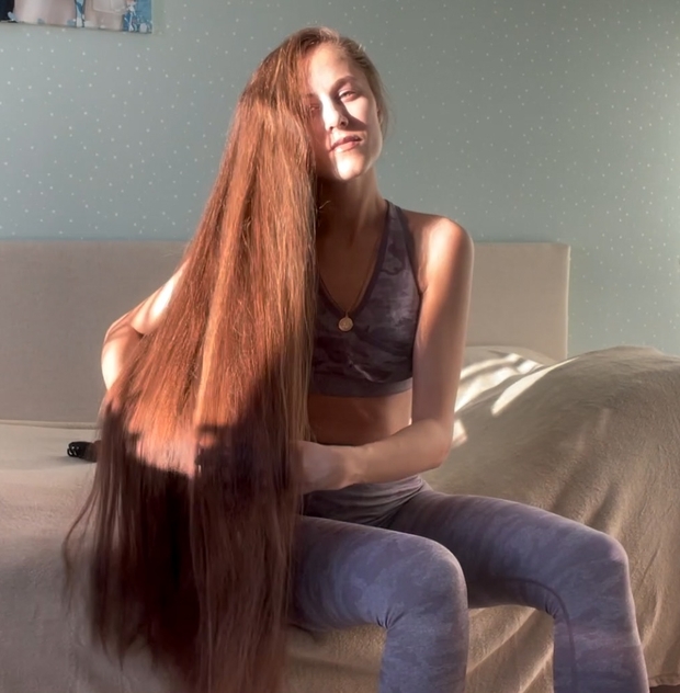 VIDEO - Kristina&#x27;s hair display show