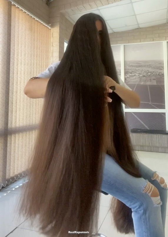 PHONE VIDEO - Insanely thick hair