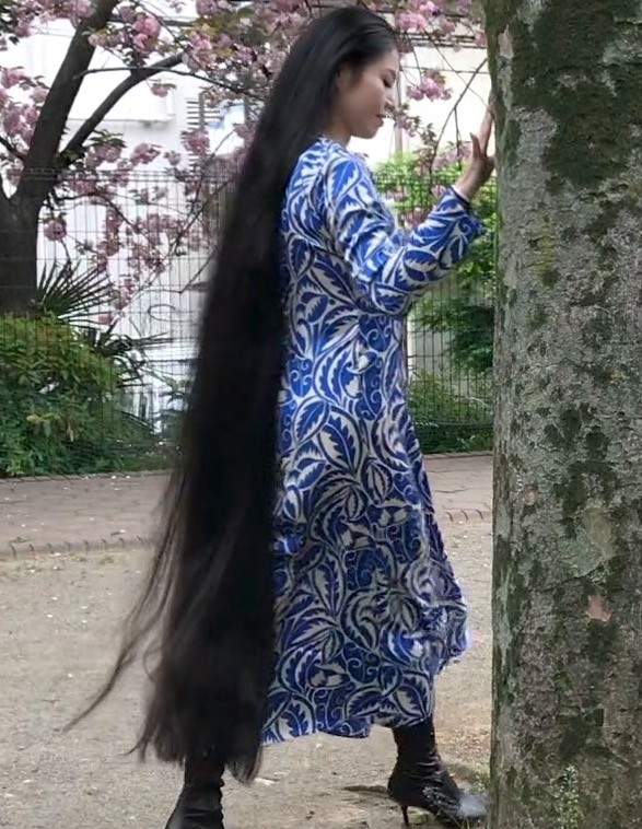 VIDEO - Rin by the tree 2