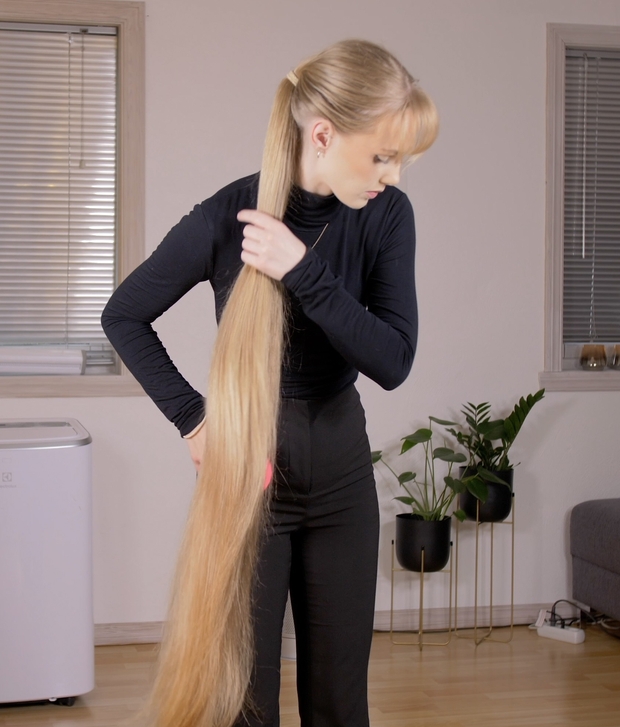 VIDEO - The big braid and ponytail