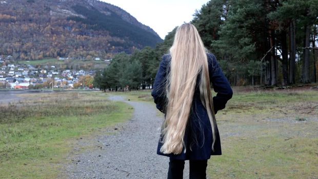 VIDEO - The evening stroll