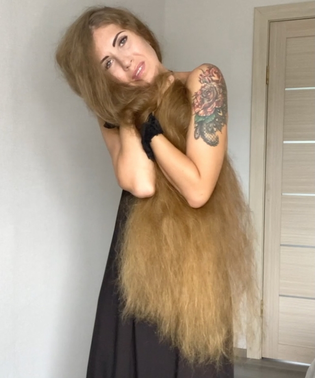 VIDEO - The softest hair in town