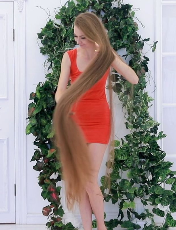 VIDEO - Lower calf length hair