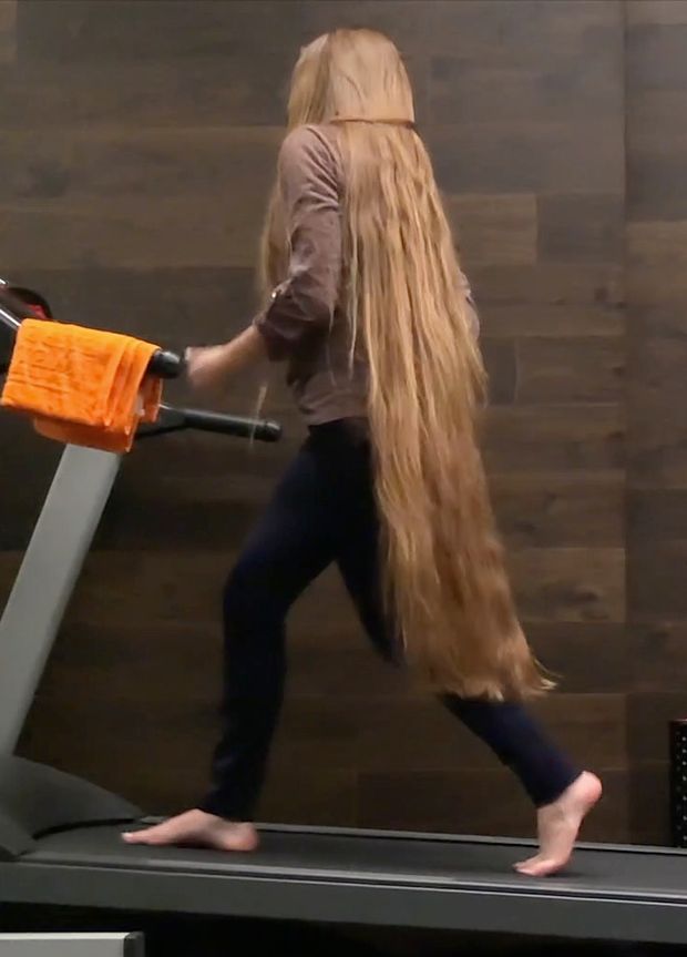 VIDEO - Treadmill Rapunzel