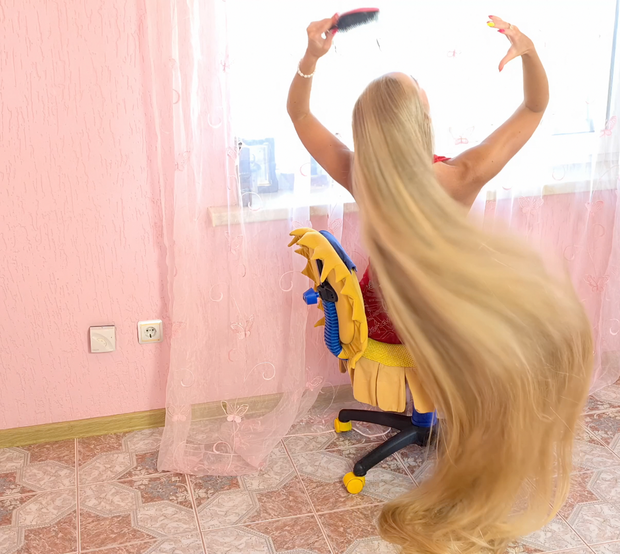 VIDEO - Rapunzel really exists!
