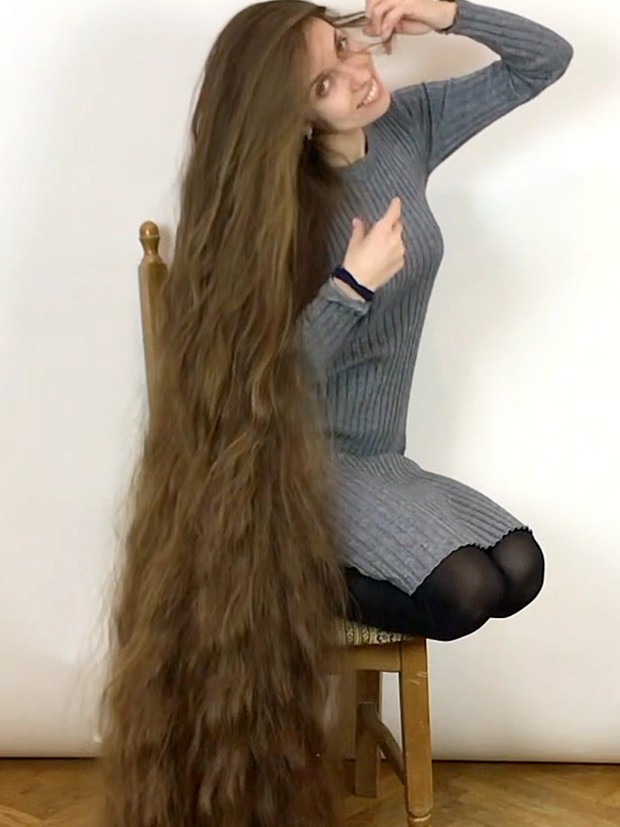 VIDEO - Hiding in hair