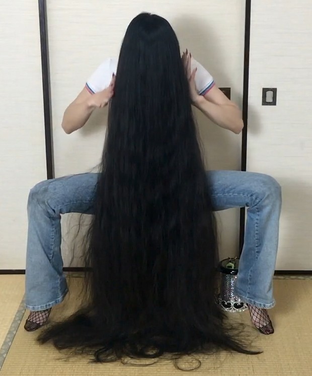 VIDEO - Rin&#x27;s massive black mane