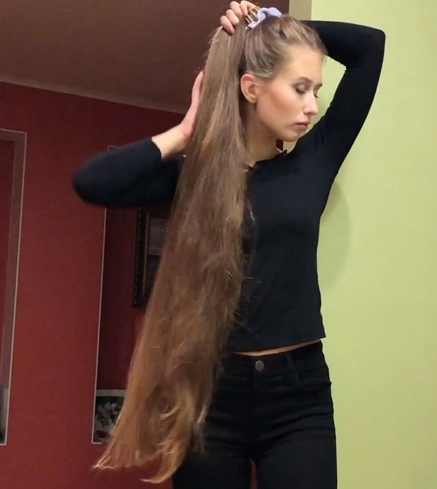 VIDEO - The ultimate ponytails