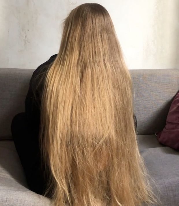 VIDEO - Selma&#x27;s brushing and braiding