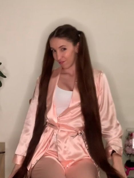 PHONE VIDEO - Yet another Alina
