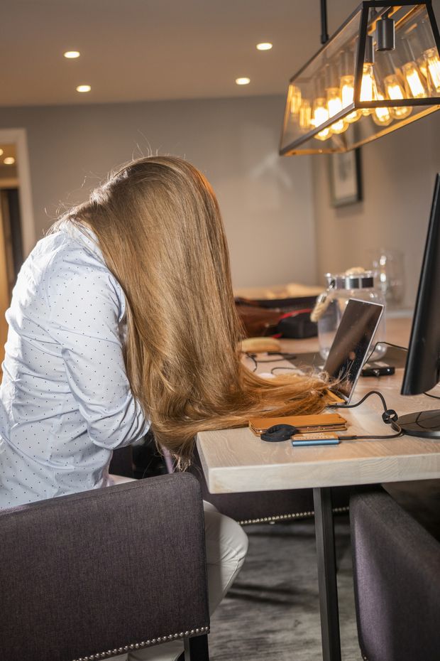 PHOTO SET - Brunette office Rapunzel photoshoot