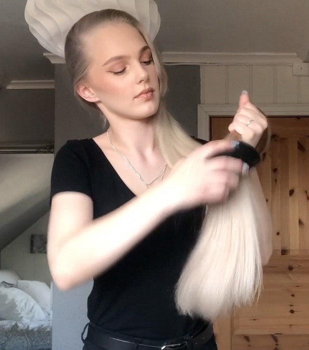 VIDEO - Victoria&#x27;s ponytail