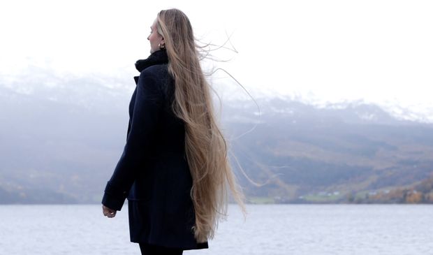 VIDEO - The beautiful park with the view