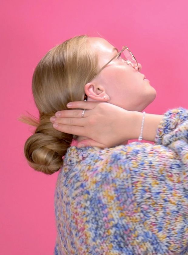 VIDEO - Blonde &amp; Pink