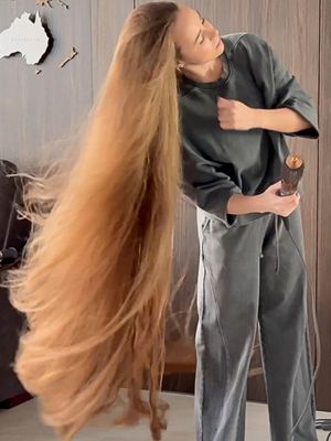 VIDEO - Special floor length hair drying