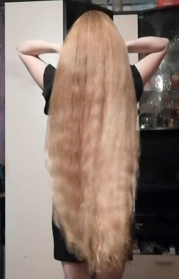 PHONE VIDEO - Yet another Elena