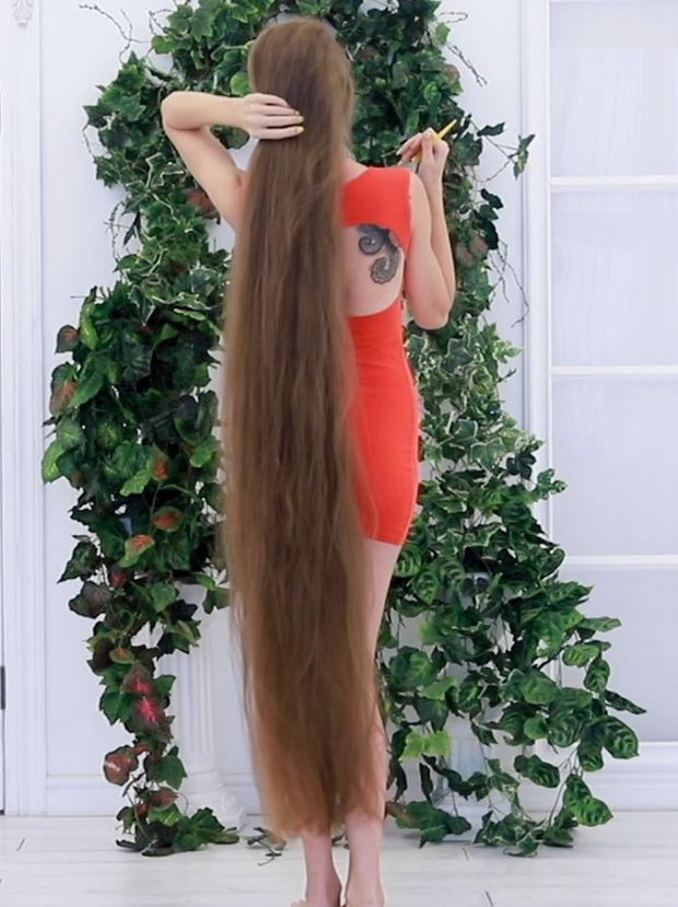 VIDEO - Lower calf length hair