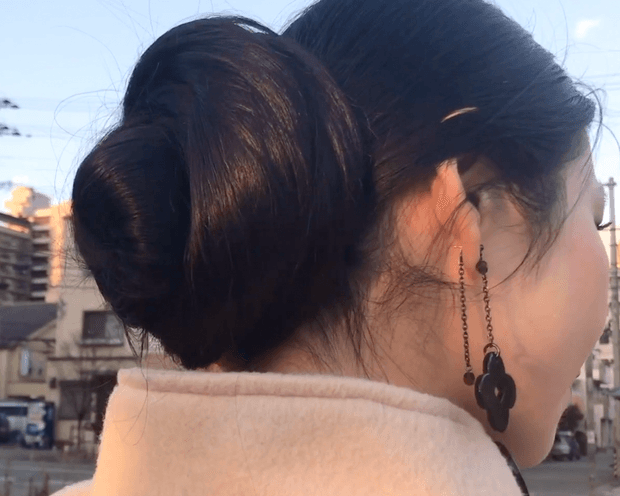 VIDEO - Floor length hair in public 2