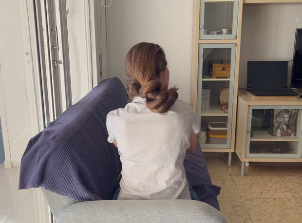 VIDEO - Thick and elegant hair bun display