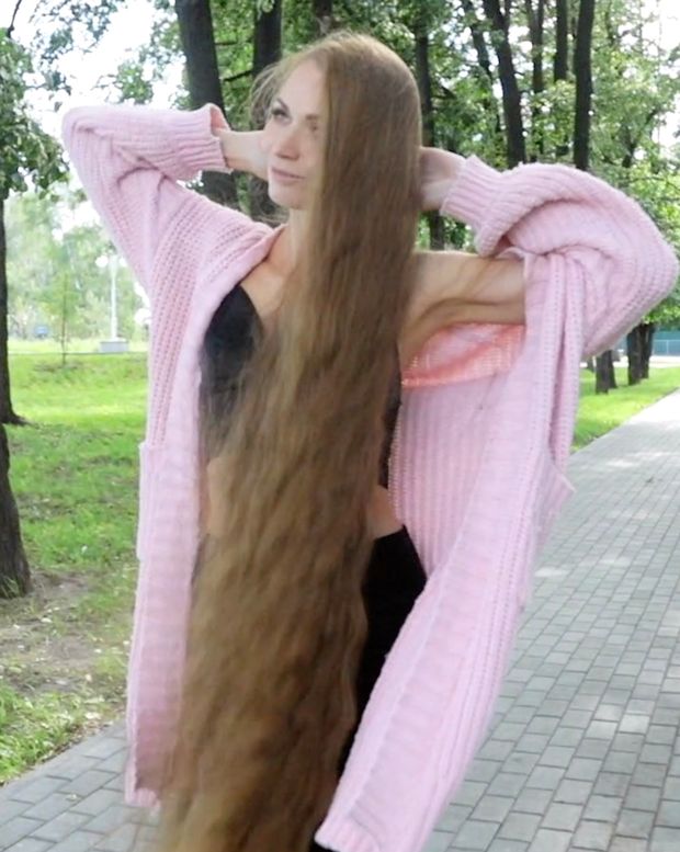 VIDEO - Perfect outdoor hair display