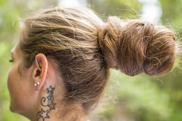 PHOTO SET - Siri&#x27;s big bun in beautiful nature photoshoot
