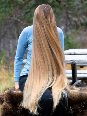 PHOTO SET - Long hair in motion by nature photoshoot