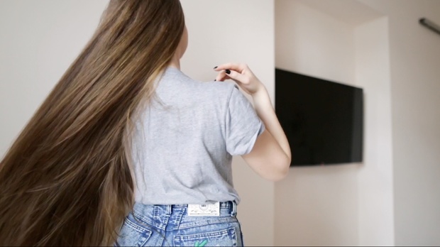 VIDEO - Young Rapunzel