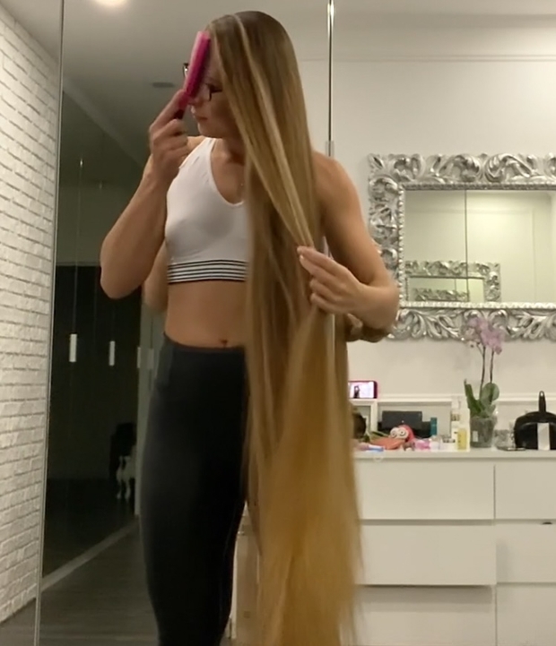VIDEO - Mirrors and mirrors