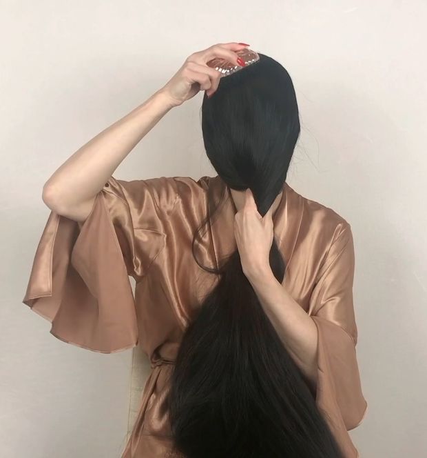 VIDEO - Rin&#x27;s face covering