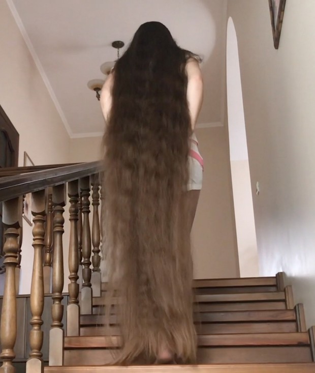 VIDEO - Hair stair