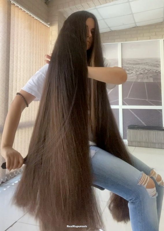 PHONE VIDEO - Insanely thick hair