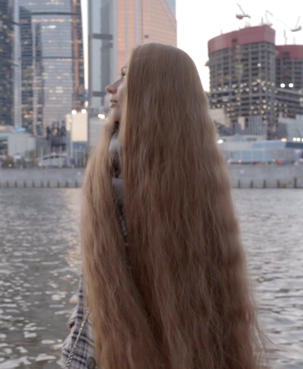 VIDEO - Rapunzel in the city