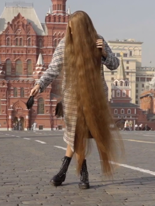 VIDEO - Rapunzel in the city