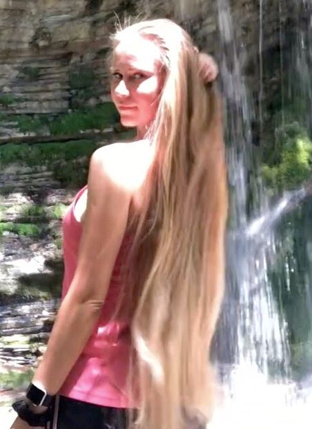 VIDEO - Beautiful summer, beautiful hair