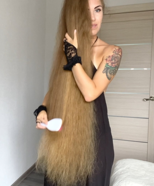 VIDEO - The softest hair in town